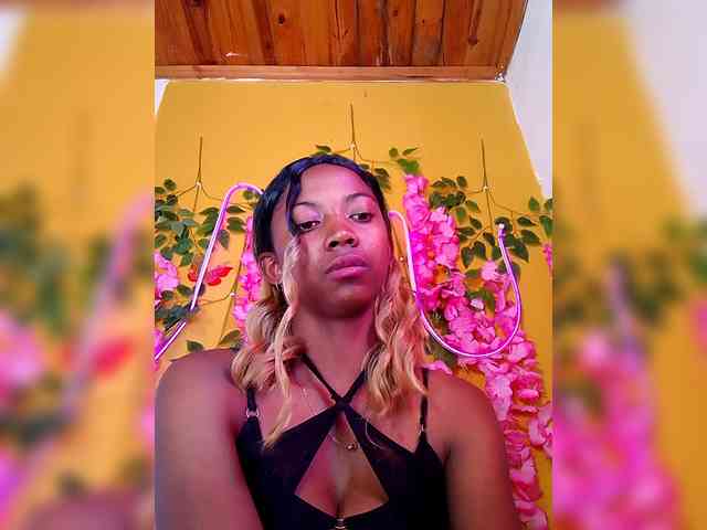Sahsahsexy webcam