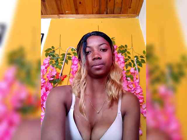 Modèle: Sahsahsexy