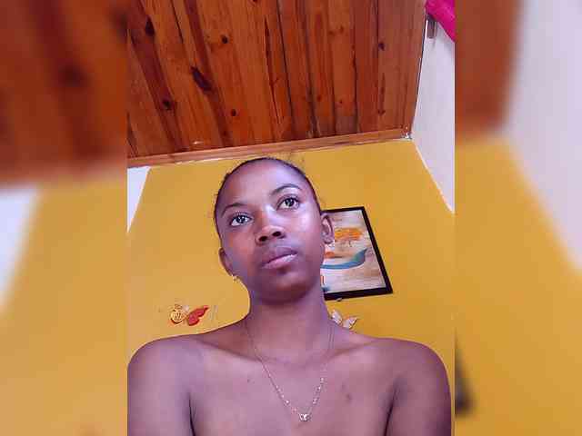 Sahsahsexy webcam