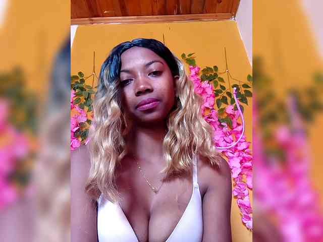 Sahsahsexy webcam
