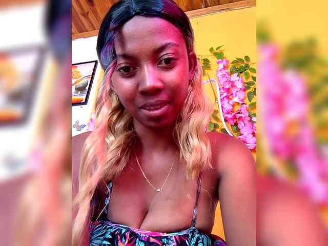 Sahsahsexy webcam