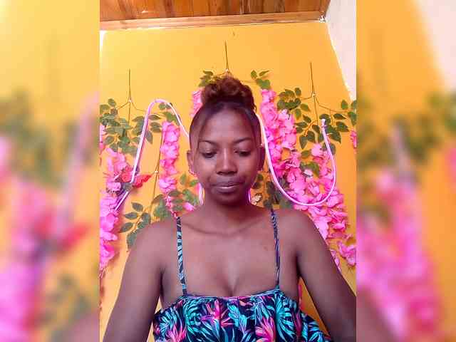 Sahsahsexy webcam