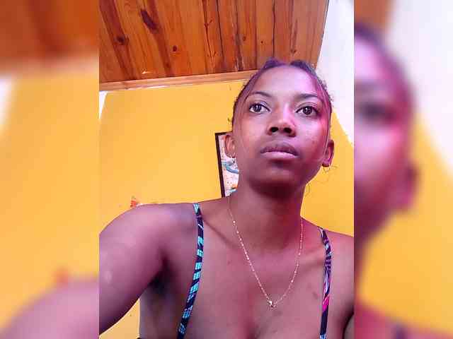 Sahsahsexy webcam