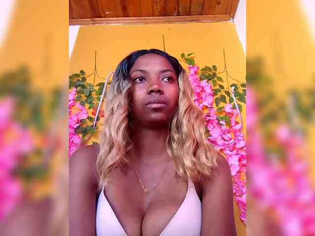Sahsahsexy webcam