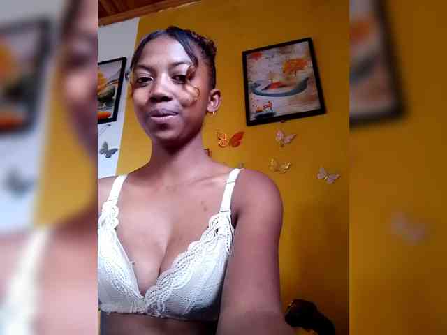 Sahsahsexy webcam