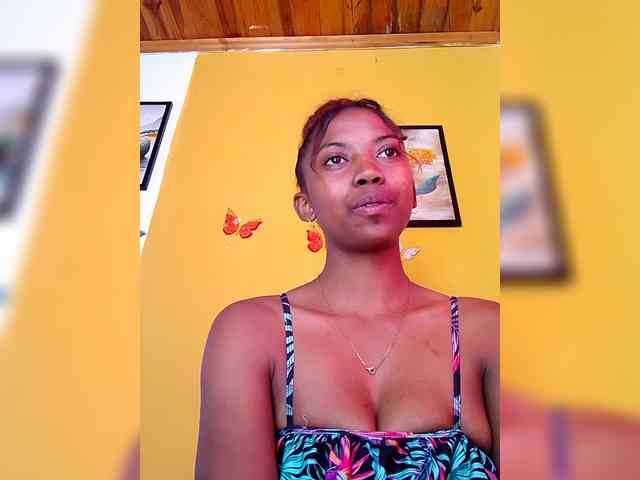 Sahsahsexy webcam