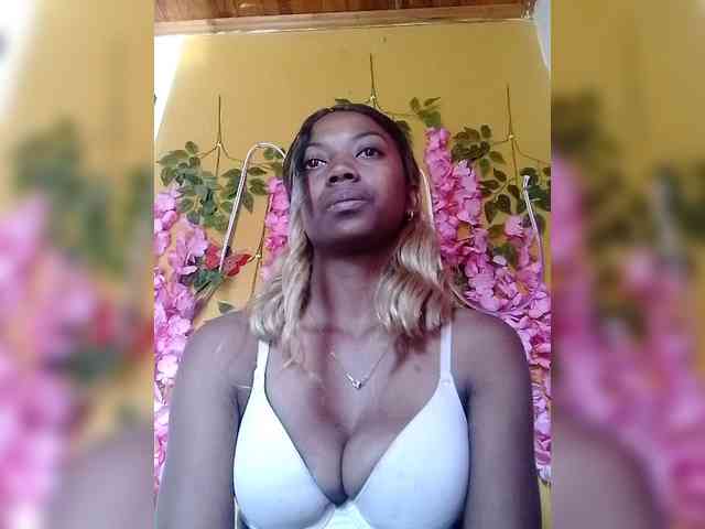 Modèle: Sahsahsexy