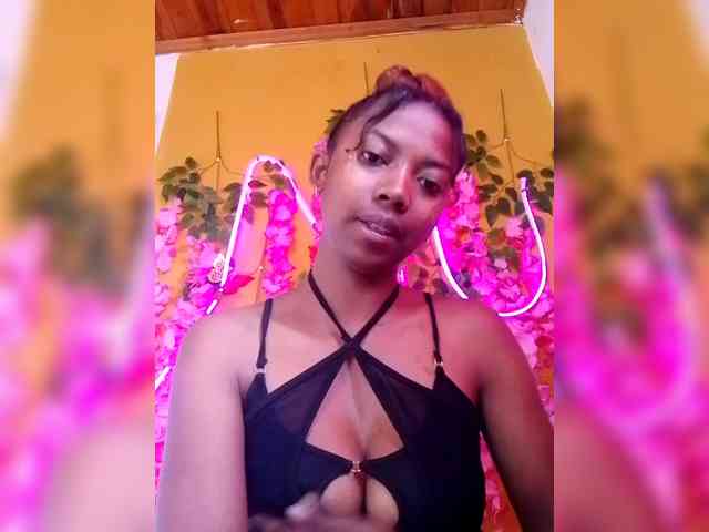Sahsahsexy webcam