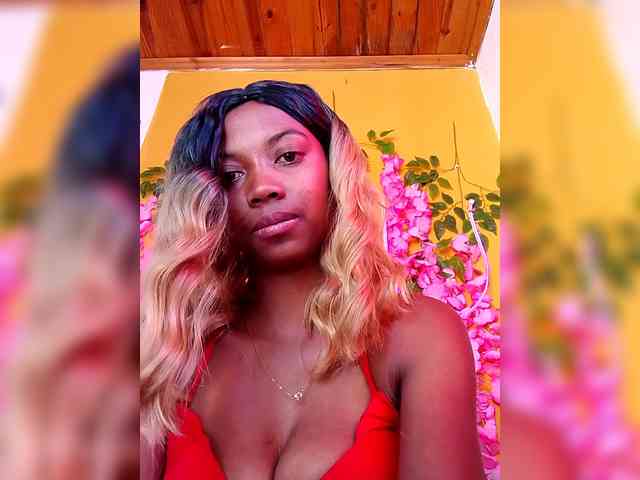 Sahsahsexy webcam