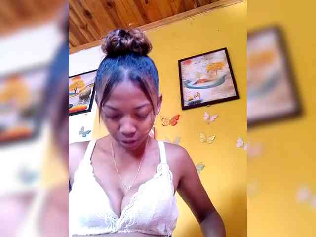 Sahsahsexy webcam