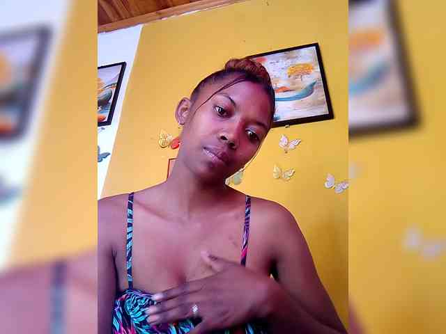 Sahsahsexy webcam