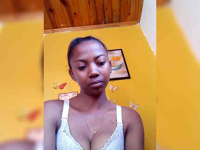 Sahsahsexy webcam