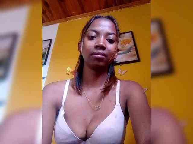 Sahsahsexy webcam