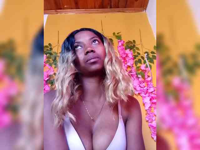 Sahsahsexy webcam