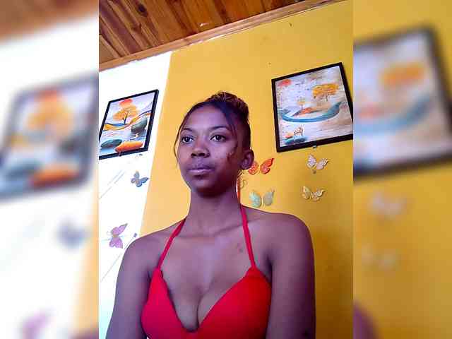 Modèle: Sahsahsexy