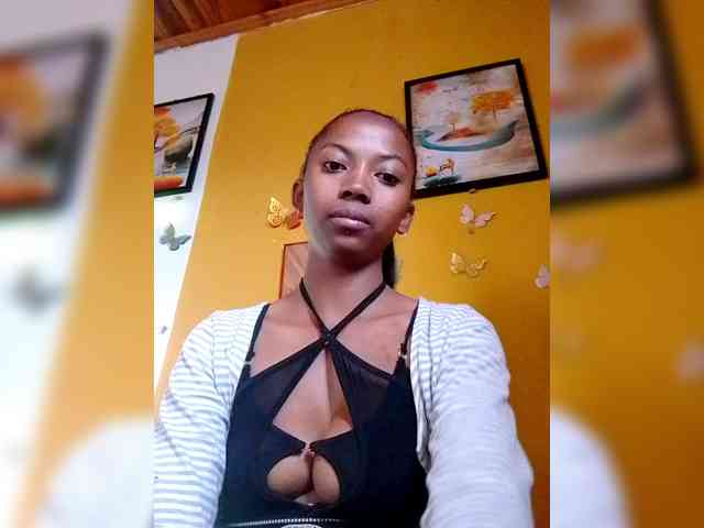 Sahsahsexy webcam
