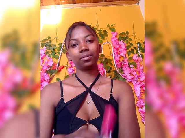 Sahsahsexy webcam