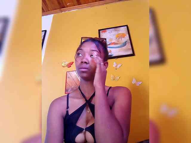 Sahsahsexy webcam