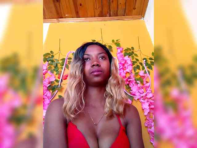 Sahsahsexy webcam