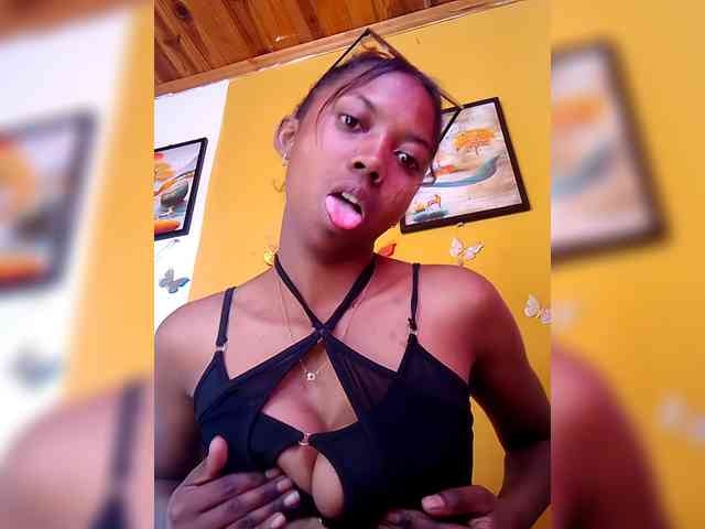 Sahsahsexy webcam