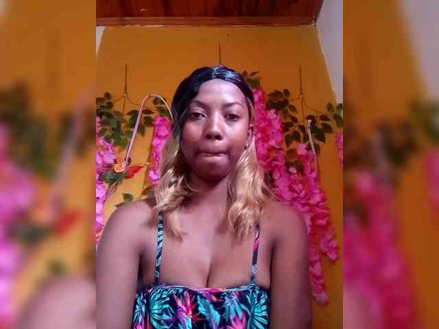 Modèle: Sahsahsexy