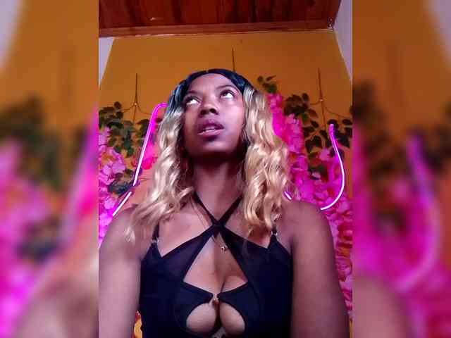 Sahsahsexy webcam