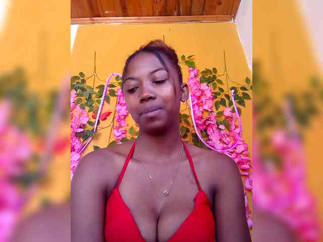 Sahsahsexy webcam