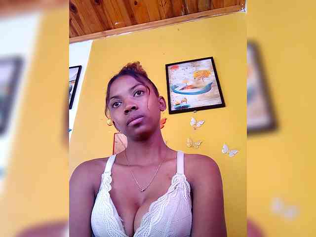 Sahsahsexy webcam