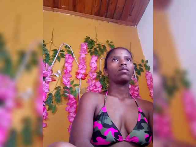 Modèle: Sahsahsexy