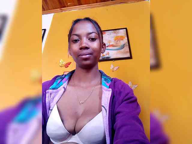 Sahsahsexy webcam