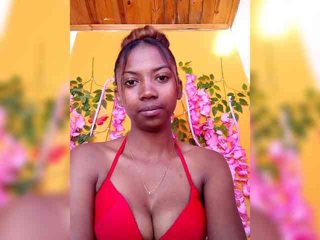Sahsahsexy webcam
