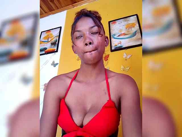 Sahsahsexy webcam
