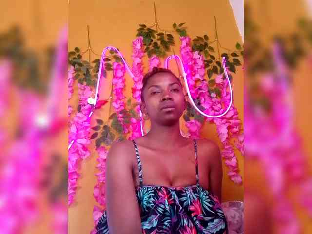 Sahsahsexy webcam