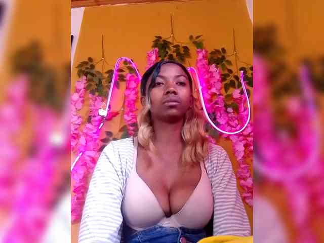 Sahsahsexy webcam