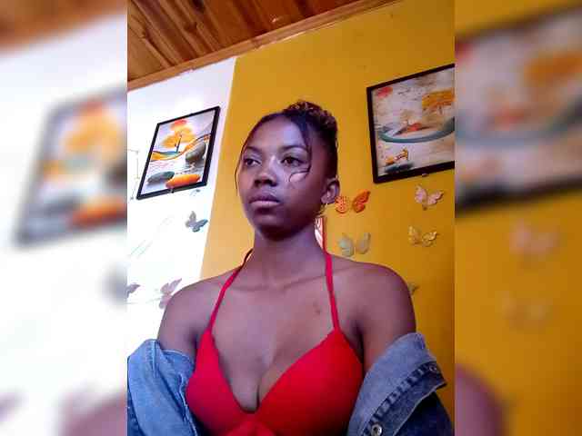 Model: Sahsahsexy