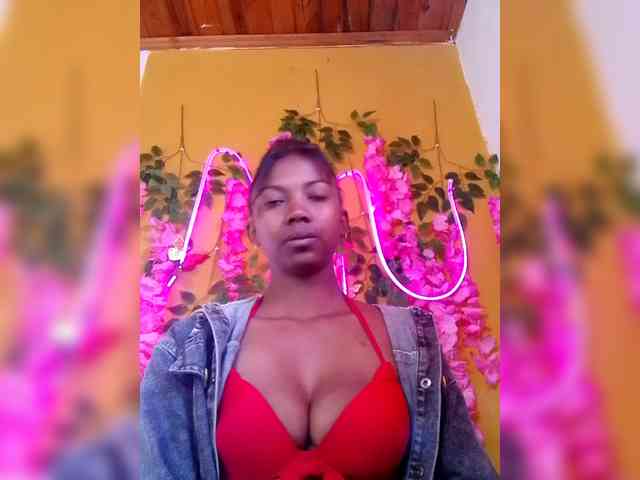 Sahsahsexy webcam