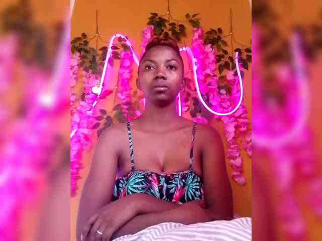 Modèle: Sahsahsexy