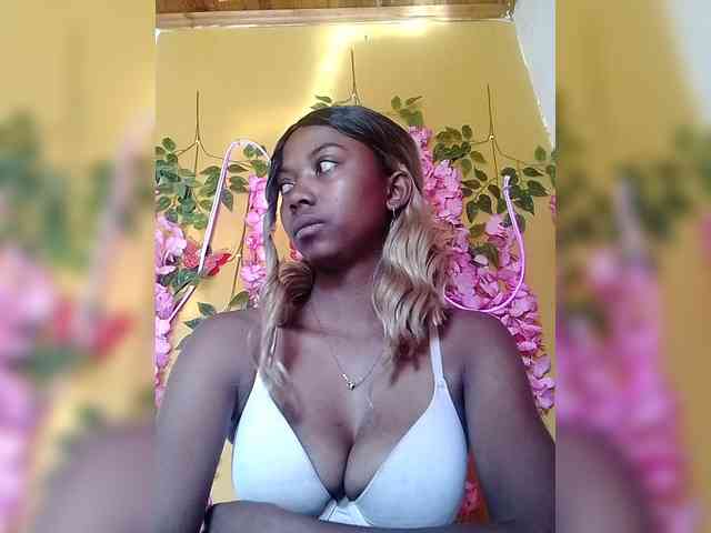 Sahsahsexy webcam