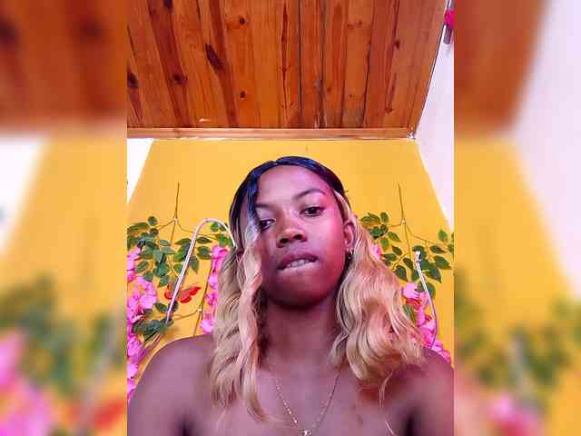 Sahsahsexy webcam