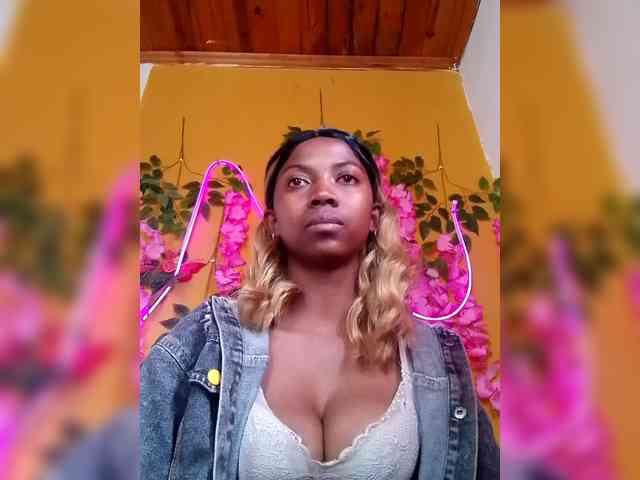 Sahsahsexy webcam