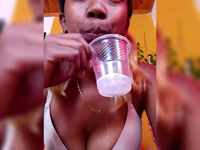 Sahsahsexy webcam