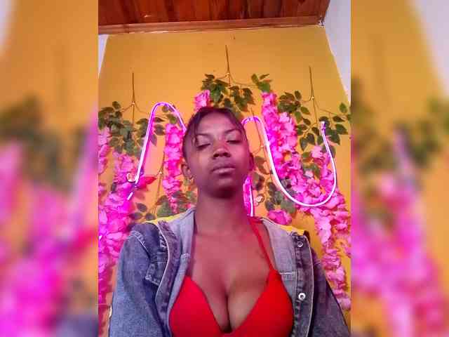Sahsahsexy webcam