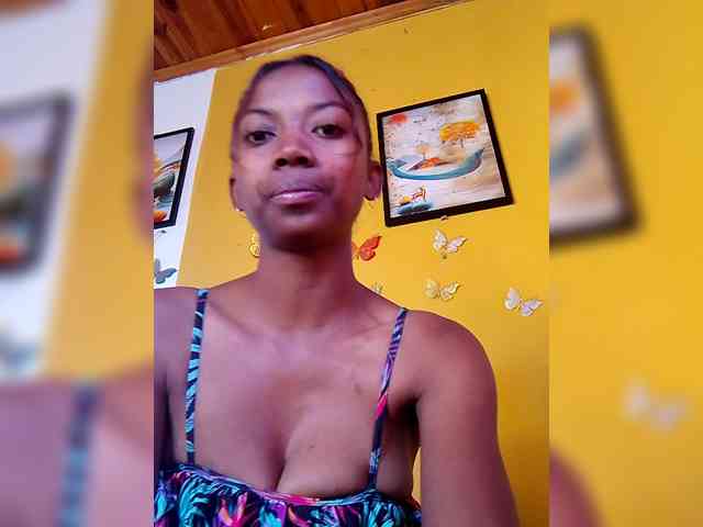 Sahsahsexy webcam