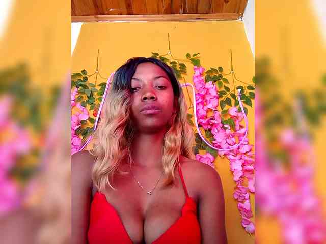 Sahsahsexy webcam