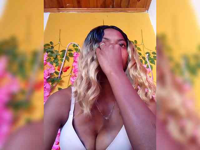 Sahsahsexy webcam
