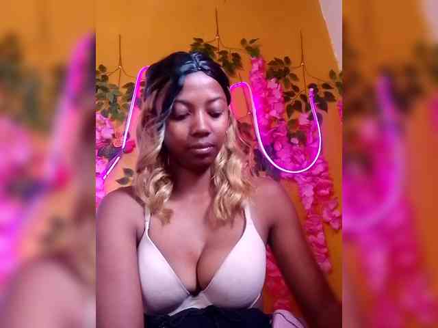 Sahsahsexy webcam