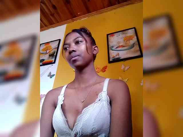 Sahsahsexy webcam