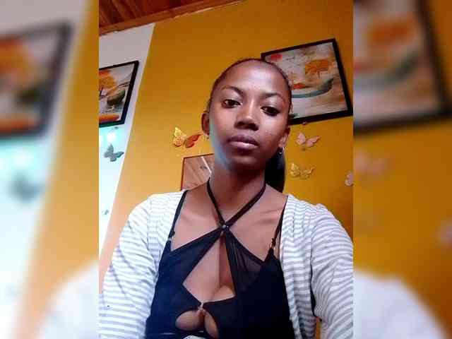 Sahsahsexy webcam