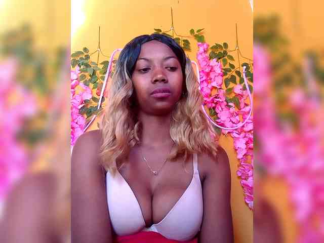 Sahsahsexy webcam