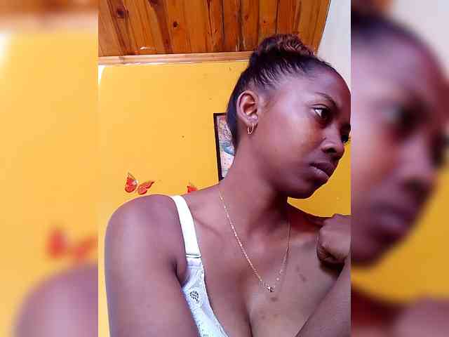 Sahsahsexy webcam